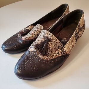 AEROSOLES Cream Sota Snake Skin Wing Tip Tassel Shoes Size 9